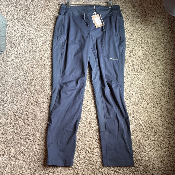 Patagonia women’s wind shield pants NWT medium - Picture 3 of 7